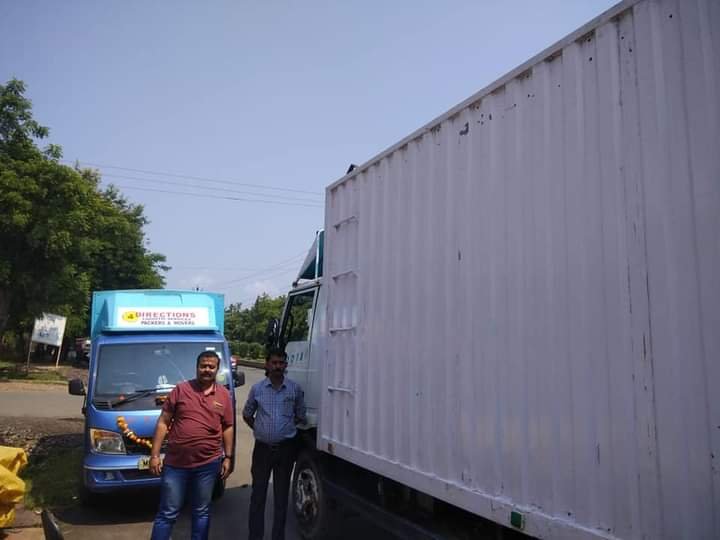 Packers and movers team at work